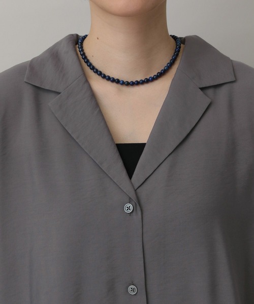 A part by（アパートバイ）の「シアーカイキンBIGシャツ（シャツ/ブラウス・レディース・チャコールグレー/オフホワイト/ライトベージュ/グリーン系その他4/ブラウン/ベージュ/アイボリー/ブルー系その他4/グレー系その他6/ダークブラウン/グリーン系その他2/ブラック/ブルー系その他5/ホワイト系その他6・FREE）」の21枚目の写真