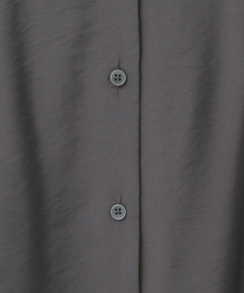 A part by（アパートバイ）の「シアーカイキンBIGシャツ（シャツ/ブラウス・レディース・チャコールグレー/オフホワイト/ライトベージュ/グリーン系その他4/ブラウン/ベージュ/アイボリー/ブルー系その他4/グレー系その他6/ダークブラウン/グリーン系その他2/ブラック/ブルー系その他5/ホワイト系その他6・FREE）」の18枚目の写真