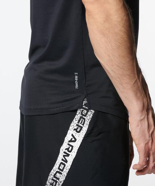 UNDER ARMOUR（アンダーアーマー）の「UAアイソチル スリーブレスTシャツ 〈グラフィック〉（トレーニング/メンズ）（タンクトップ・メンズ・ブラック・S/XL/L/XXL/M/3XL）」の4枚目の写真