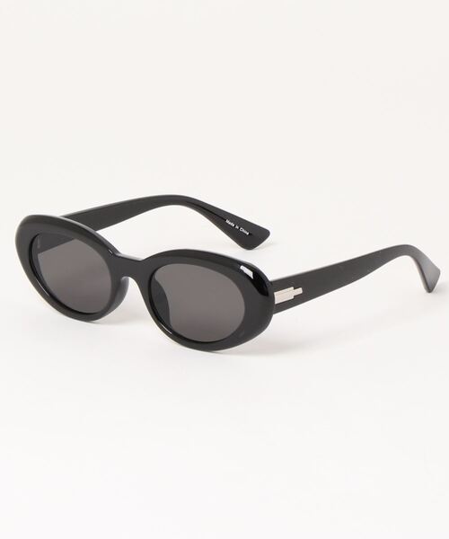 Cheek（チーク）の「カラーフレームサングラス（サングラス・レディース・ピンク/ブラック/ブルー・FREE）」の2枚目の写真