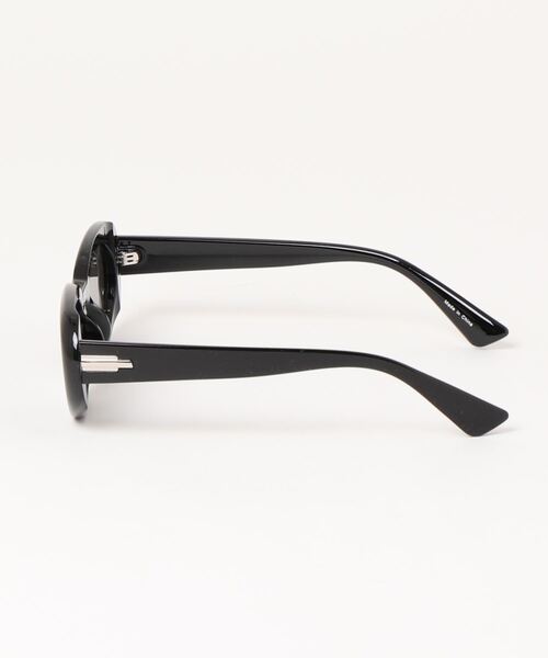 Cheek（チーク）の「カラーフレームサングラス（サングラス・レディース・ピンク/ブラック/ブルー・FREE）」の4枚目の写真