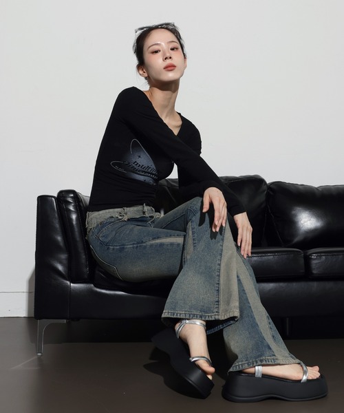 FOLLOWIN(フォロウィン)の「リメイクライクウォッシングブーツカットデニムパンツ(デニムパンツ・レディース・ブルー・X-LARGE/SMALL/MEDIUM/LARGE)」の9枚目の写真