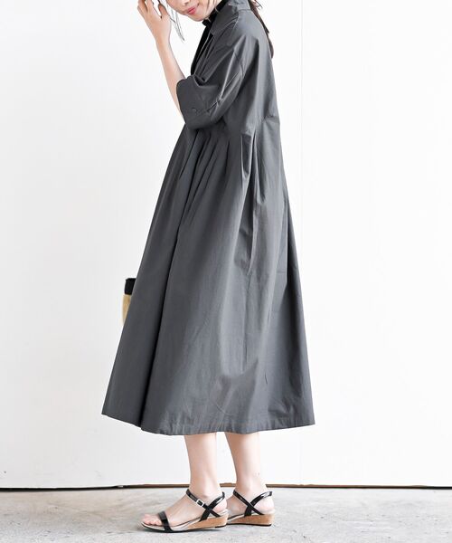 rps(アールピーエス)の「オープンカラーシャツワンピース(シャツワンピース・レディース・カーキ/ダークグリーン/チャコールグレー・フリー)」の5枚目の写真