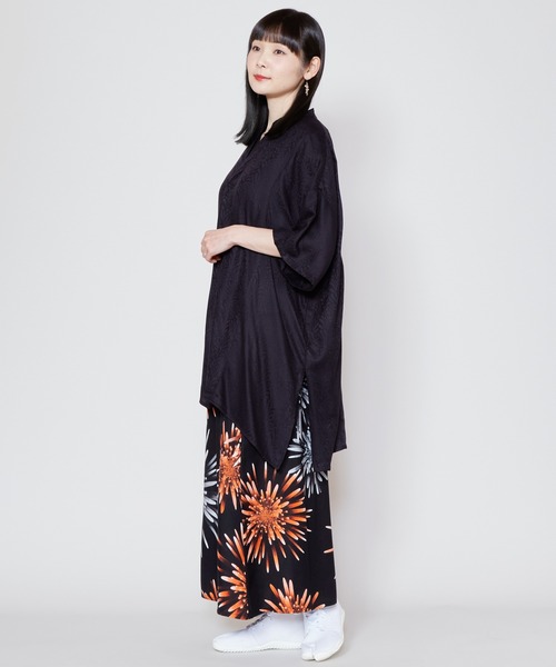 カヤ(カヤ)の「【カヤ】菊薫る長丈トップス(その他トップス・レディース・グレー/スミクロ/ネイビー/グリーン/レッド・FREE)」の17枚目の写真