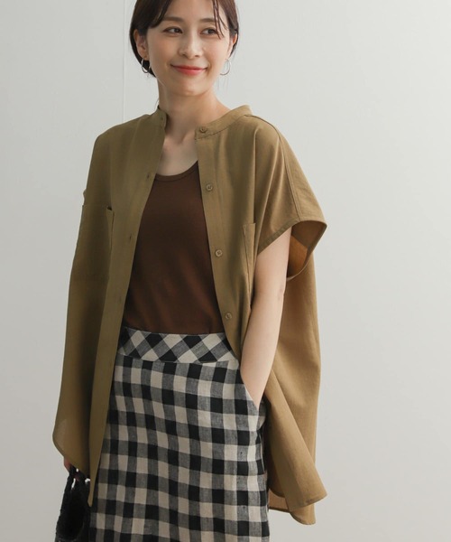 URBAN RESEARCH DOORS（アーバンリサーチドアーズ）の「『セットアップ対応』『UR TECH DRYLUXE』フレンチスリーブシャツ（シャツ/ブラウス・レディース・ネイビー/ベージュ・MEDIUM）」の19枚目の写真