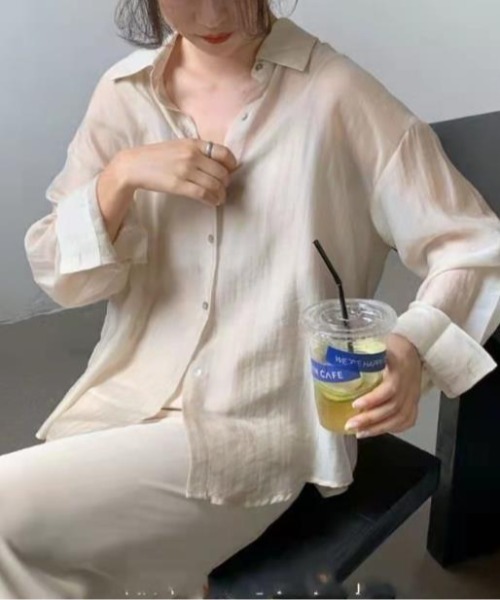 tolene(トレネ)の「バックリボンシースルーシャツ シアーシャツ(シャツ/ブラウス・レディース・オフホワイト/グリーン/ライトブルー・M/L)」の11枚目の写真