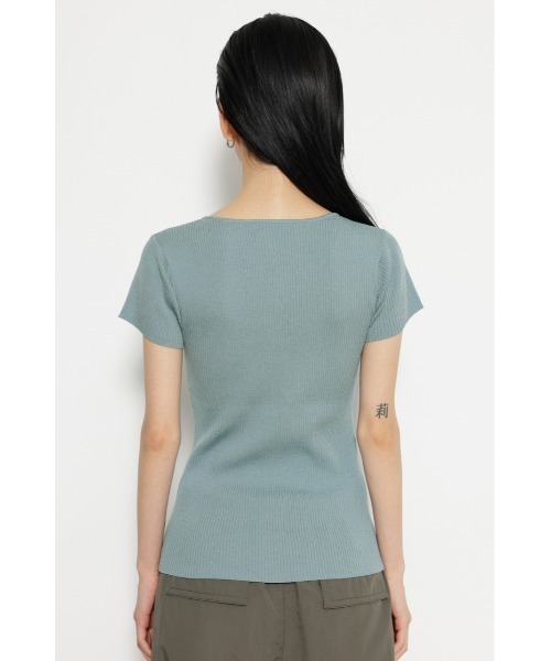 LAGUA GEM(ラグアジェム)の「HEM SLIT RIB ニット(ニット/セーター・レディース・レッド/ライトブルー/ブラック・FREE)」の4枚目の写真