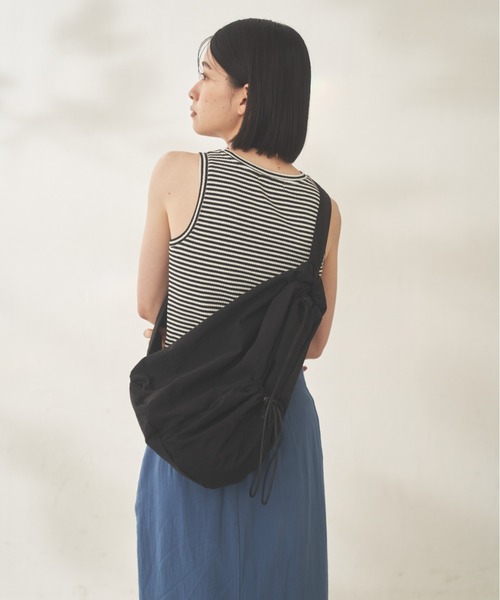 Shelly island（シェリーアイランド）の「ドロストショルダーバッグ（ショルダーバッグ・レディース・ブラック/ホワイト・FREE）」の12枚目の写真