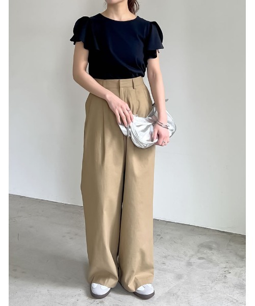 Re:EDIT（リエディ）の「[接触冷感][UVカット]フリルスリーブ半袖Tシャツ（Tシャツ/カットソー・レディース・ブラック/ホワイト・LARGE/MEDIUM）」の3枚目の写真