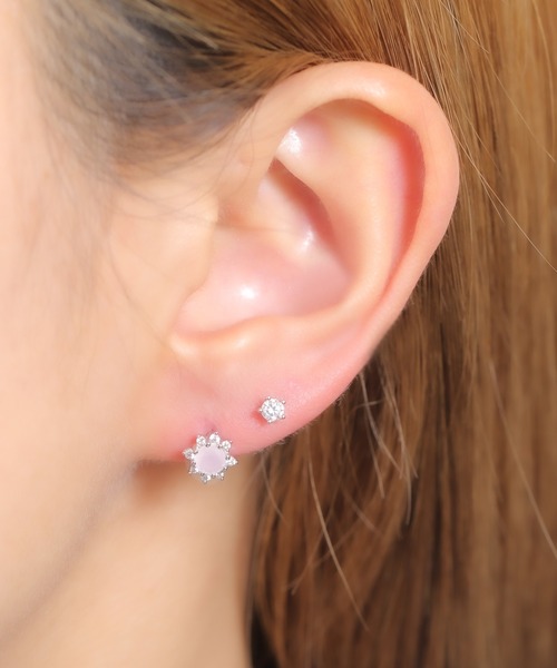 tone(トーン)の「【Peony/ピオニー】/サージカルステンレス 316L ビジューピアスセット(ピアス(片耳用)・レディース・ゴールド系その他6/シルバー系その他/シルバー系その他7/ゴールド系その他3/シルバー系その他6/シルバー系その他5/シルバー系その他3/シルバー系その他4/ゴールド系3/シルバー系その他2/ゴールド系4/ゴールド系7/ゴールド系5/ゴールド系2/ゴールド系その他4/ゴールド系その他/ゴールド系その他2/ゴールド系その他5/ゴールド系1/ゴールド系6/ゴールド系その他7・FREE)」の2枚目の写真