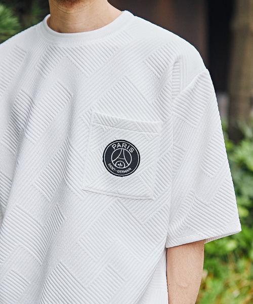 ワンピなど最旬ア！ Paris Saint-Germain】3Dジオメトリックパターン Tシャツ（T ウェア