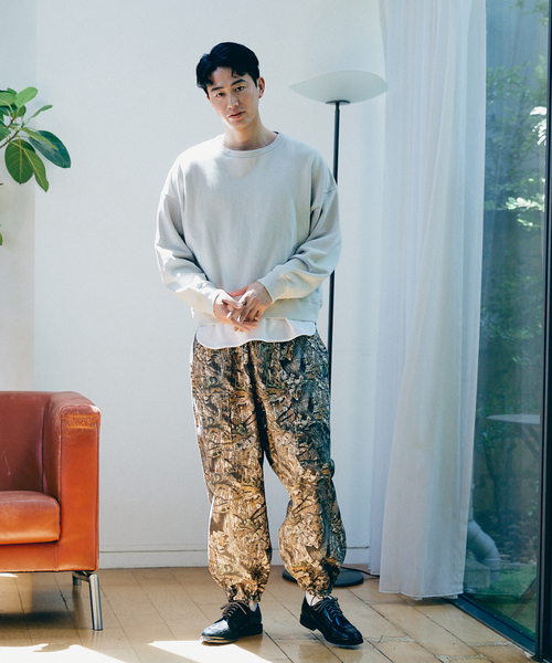 JOURNAL STANDARD relume（ジャーナルスタンダード　レリューム）の「CALIFORNIA UPCYCLE クロップドスウェット（スウェット・メンズ・ブラック系その他/ブラウン/ライトグレー・LARGE/MEDIUM）」の7枚目の写真