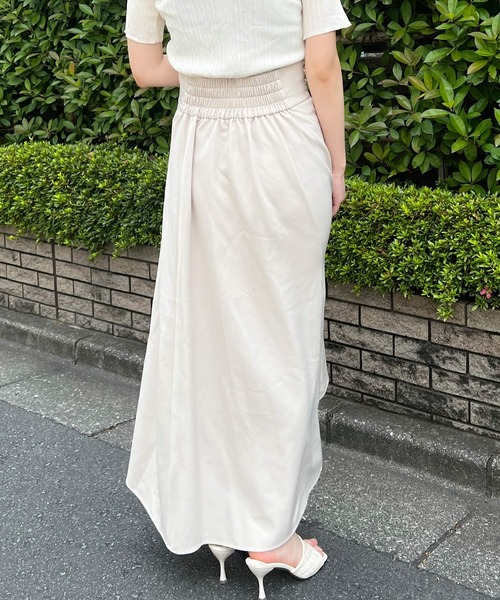 Lamoa（ラモア）の「【Lamoa/ラモア】【脚長効果】ハイウエスト　シンプルロングスカート（スカート・レディース・アイボリー/ブラック/ブルー・MEDIUM）」の13枚目の写真