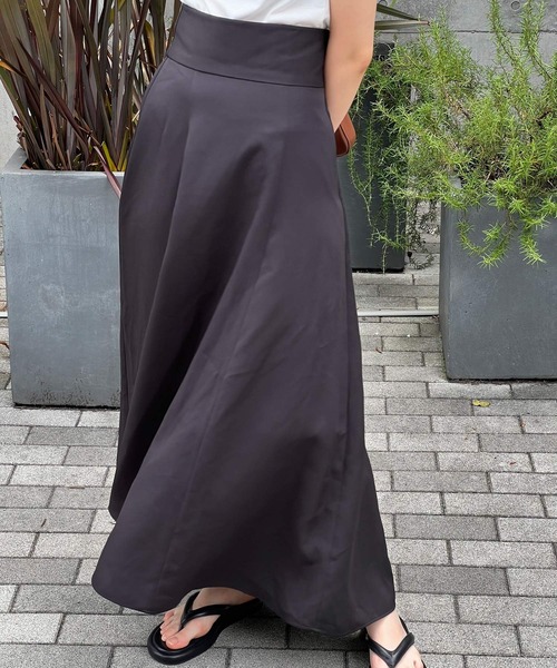 Lamoa（ラモア）の「【Lamoa/ラモア】【脚長効果】ハイウエスト　シンプルロングスカート（スカート・レディース・アイボリー/ブラック/ブルー・MEDIUM）」の19枚目の写真