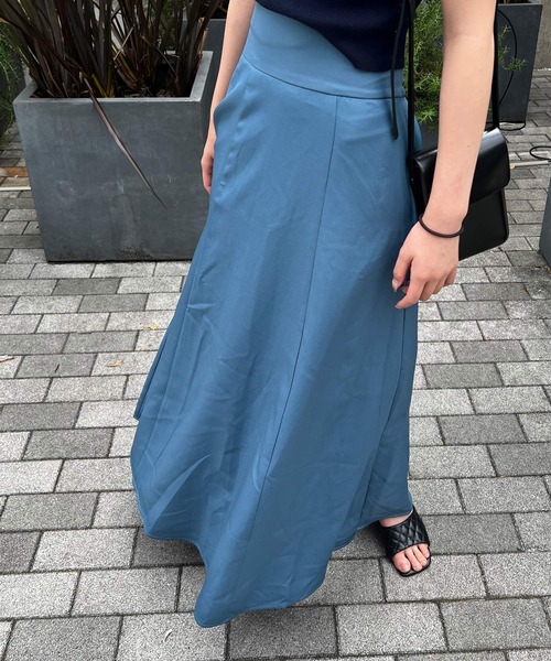 Lamoa（ラモア）の「【Lamoa/ラモア】【脚長効果】ハイウエスト　シンプルロングスカート（スカート・レディース・アイボリー/ブラック/ブルー・MEDIUM）」の22枚目の写真