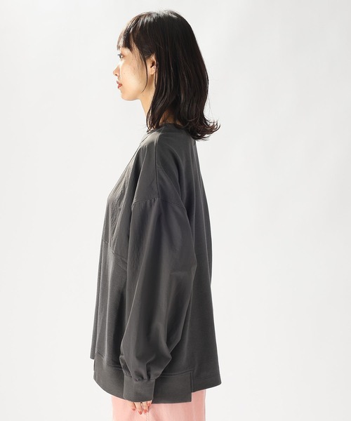 niko and...（ニコアンド）の「リメイク風ドッキングプルオーバー（スウェット・レディース・ライトグレー/オフホワイト/チャコール/グリーン・MEDIUM/LARGE）」の9枚目の写真