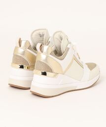 壱香様　美品　マイケルコース　GEORGIE スニーカー　ベージュ　25㎝ 8 MICHAEL KORS（マイケルコース）の「GEORGIE スニーカー
