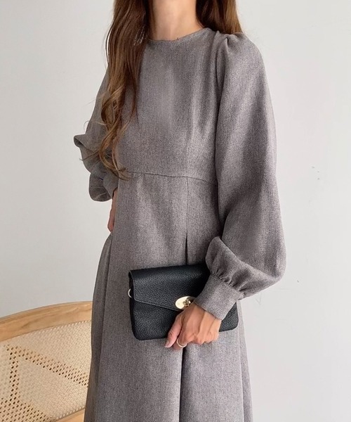 TWILL ツウィル　ボリュームスリーブAラインワンピース　ダンボール　タック TWILL ツウィル ボリュームスリーブAラインワンピース