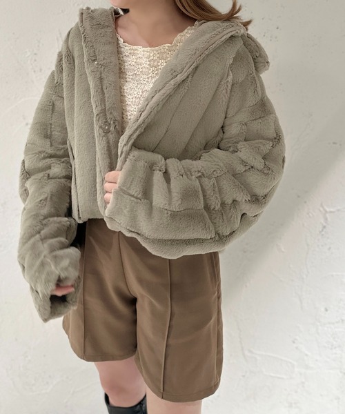 apres jour clair（アプレジュールクレア）の「【apres jour clair】ショートフェイクファーコート【ZOZOTOWN限定アイテム】（その他アウター・レディース・ブラウン系その他/グレイッシュベージュ/ベージュ/アイボリー・フリー/X-LARGE）」の18枚目の写真