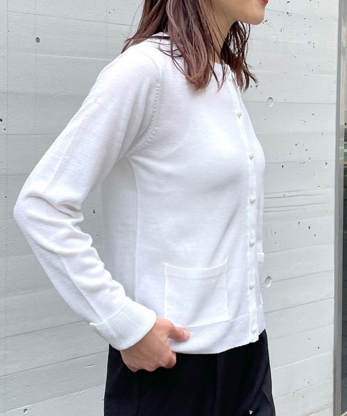 PICCIN PERLA（ピッチンペルラ）の「ビジューボタンバイカラーカーディガン（カーディガン/ボレロ・レディース・ライトグレー/ブラック/サックスブルー/オフホワイト/ラベンダー・M）」の12枚目の写真