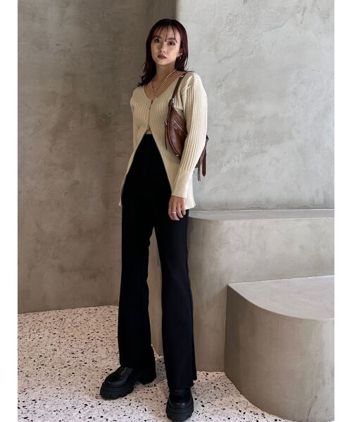 EMODA（エモダ）の「フロントジップロングトップス（ニット/セーター・レディース・ベージュ/グレー/ブラック・FREE）」の5枚目の写真