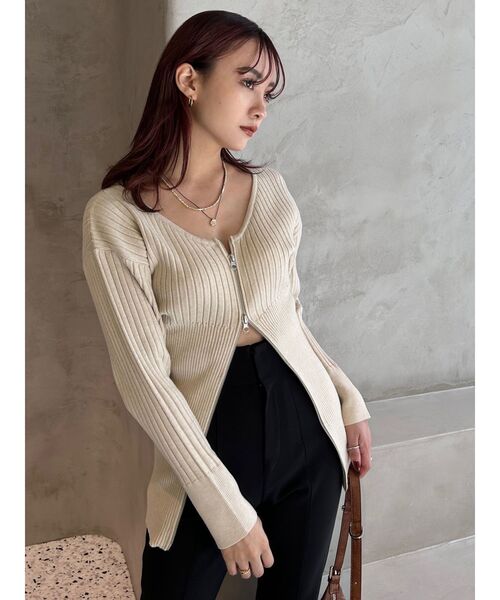 EMODA（エモダ）の「フロントジップロングトップス（ニット/セーター・レディース・ベージュ/グレー/ブラック・FREE）」の11枚目の写真