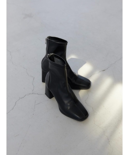 amel（エイメル）の「スクエアトゥーブーツ（ブーツ・レディース・ブラック・24.5cm/23.0cm）」の5枚目の写真