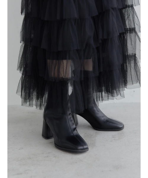 amel（エイメル）の「スクエアトゥーブーツ（ブーツ・レディース・ブラック・24.5cm/23.0cm）」の2枚目の写真