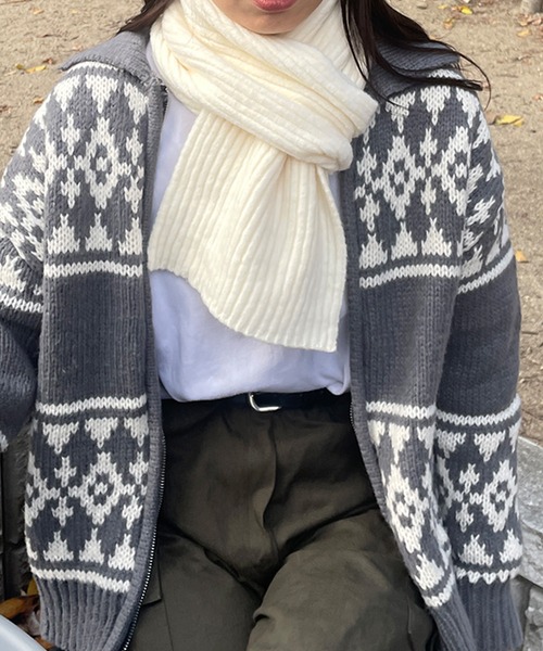 LE MORE（リモア）の「リブニットショートマフラー（マフラー・レディース・ベージュ/ブラック/アイボリー/ヘザーグレー・FREE）」の2枚目の写真