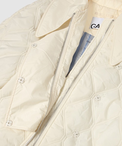 GANNI(ガニー)の「Ripstop Quilt Jacket(その他アウター・レディース・ホワイト・36/34/38)」の3枚目の写真