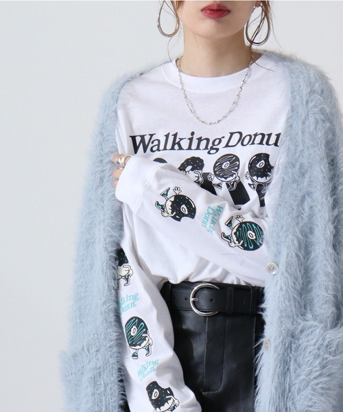 FUNALIVE(ファンアライブ)の「WALKING DONUT オーバーサイズ ロゴ ロングスリーブTシャツ(Tシャツ/カットソー・メンズ・ホワイト/ブラック/ブラック系その他2/グレイッシュベージュ/ホワイト系その他2/ミント/ライトベージュ/サックスブルー・LL/M/L)」の2枚目の写真