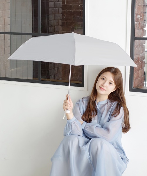 nifty colors（ニフティーカラーズ）の「【超撥水】ピーチドロップ耐風傘 55㎝（折りたたみ傘・レディース・ホワイト/ブラック/グレー/ネイビー/ピンク/グリーン・FREE）」の3枚目の写真