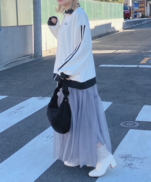 AS KNOW AS plus（アズノゥアズプラス）の「◎揺れるギャザーチュールロングスカート（スカート・レディース・ブラック/ライトグレー/チャコールグレー/アイボリー系/ライトグレー系/ブラック系・FREE）」の11枚目の写真