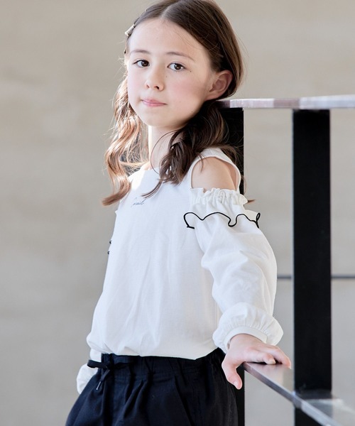 GLOBAL WORK(グローバルワーク)の「ヘビロッTEE/肩あき長袖/976071(Tシャツ/カットソー・キッズ・ブラック/オフホワイト・140cm/150cm/160cm/170cm/130cm/120cm)」の18枚目の写真