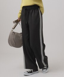 ◆こなれ感を演出 サイドライン入り ストライプ イージーワイドパンツ
