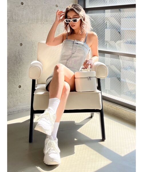 GYDA（ジェイダ）の「タイトベアデニムワンピース（ワンピース・レディース・ブルー/ライトブルー・MEDIUM/SMALL）」の10枚目の写真