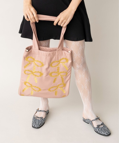 Casselini（キャセリーニ）の「Casselini(キャセリーニ)スカラップエンブロイダリトート（トートバッグ・レディース・ブラック/カーキ/ピンク/ブルー・FREE）」の19枚目の写真