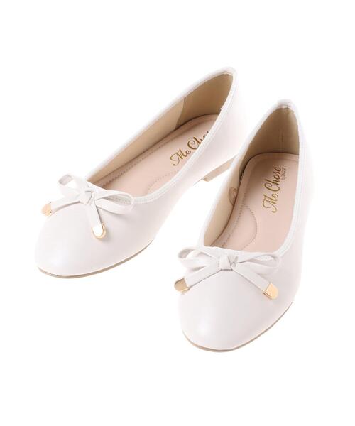 INGNI(イング)の「リボンバレエシューズ/A(パンプス・レディース・アイボリー/ブラック/シルバー・M/L)」の4枚目の写真