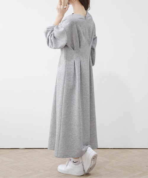 AMELY(エミリー)の「2wayハーフジップワンピース(ワンピース・レディース・グレー/ブラック/グレイッシュベージュ・フリー)」の19枚目の写真