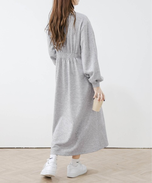 AMELY(エミリー)の「2wayハーフジップワンピース(ワンピース・レディース・グレー/ブラック/グレイッシュベージュ・フリー)」の21枚目の写真