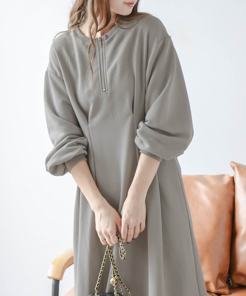 AMELY(エミリー)の「2wayハーフジップワンピース(ワンピース・レディース・グレー/ブラック/グレイッシュベージュ・フリー)」の10枚目の写真