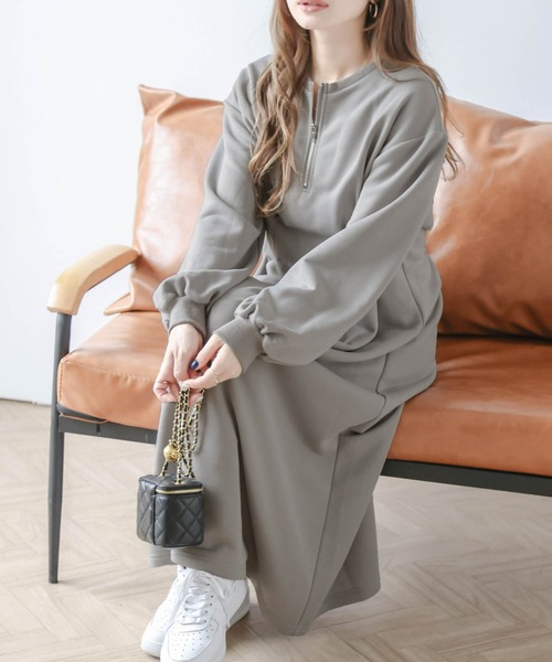 AMELY(エミリー)の「2wayハーフジップワンピース(ワンピース・レディース・グレー/ブラック/グレイッシュベージュ・フリー)」の11枚目の写真