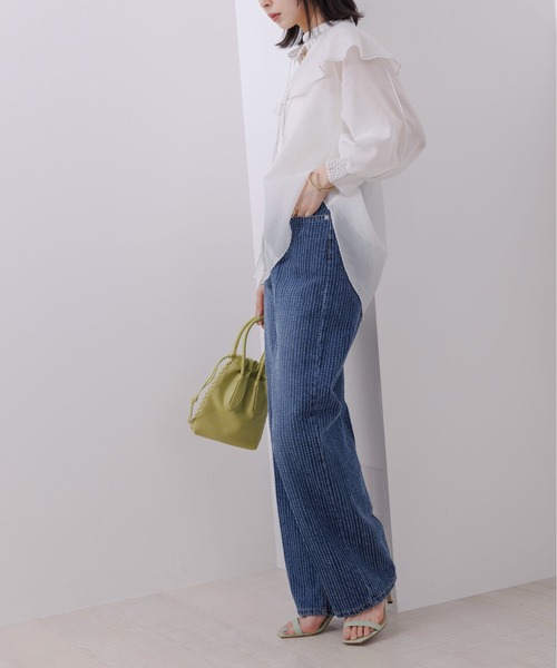 Eimee Law(エイミーロウ)の「ステッチ配色フリルカラーシアーブラウス(シャツ/ブラウス・レディース・オフホワイト/ベージュ/ダークグリーン/ブラック・38)」の8枚目の写真