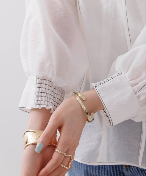 Eimee Law(エイミーロウ)の「ステッチ配色フリルカラーシアーブラウス(シャツ/ブラウス・レディース・オフホワイト/ベージュ/ダークグリーン/ブラック・38)」の18枚目の写真