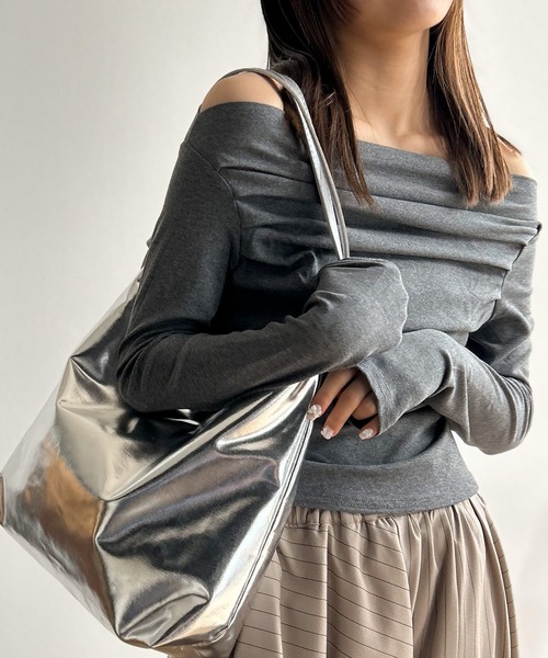 majoh♡オフショルダーシャーリングトップス ゴスロリ majoh♡オフショルダーシャーリングトップス ゴスロリ