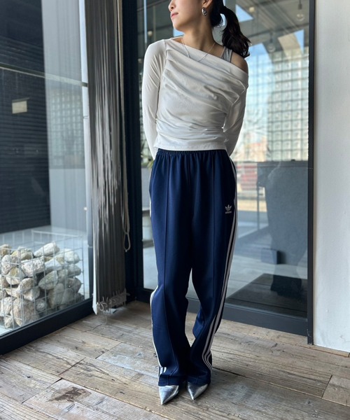 majoh♡オフショルダーシャーリングトップス ゴスロリ シボシャーリングギャザーオフショルダートップス[品番