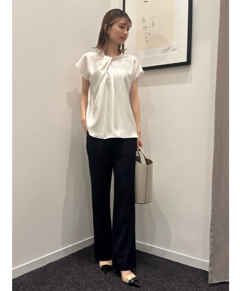 ESTNATION(エストネーション)の「ESTNATION / タックフレンチスリーブブラウス(シャツ/ブラウス・レディース・オフホワイト/ブルー/ネイビー・36/38)」の13枚目の写真