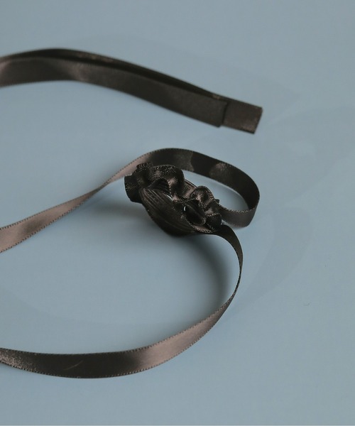 Monocoro toppi(モノコロトッピ)の「サテン ロングリボン チビシュシュ ミニシュシュ(ヘアゴム・レディース・ブラック・フリー)」の8枚目の写真