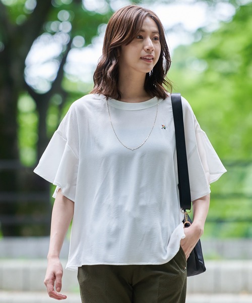 Arnold Palmer（アーノルドパーマー）の「フリルスリーブ ブラウス（シャツ/ブラウス・レディース・ブラック/ホワイト/サックスブルー・L/M/S）」の6枚目の写真