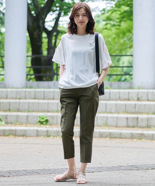 Arnold Palmer（アーノルドパーマー）の「フリルスリーブ ブラウス（シャツ/ブラウス・レディース・ブラック/ホワイト/サックスブルー・L/M/S）」の7枚目の写真